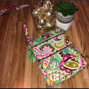 VERA BRADLEY CROSS BODY PURSE 👛